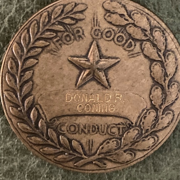 “Symbols of Security” presentation tie clasp,  Polaris Missile System (Awarded) - Picture 10 of 11